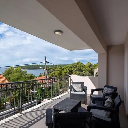 Marinovic By Guide Vila