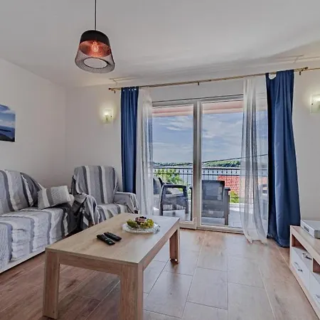 Vila Marinovic By Guide