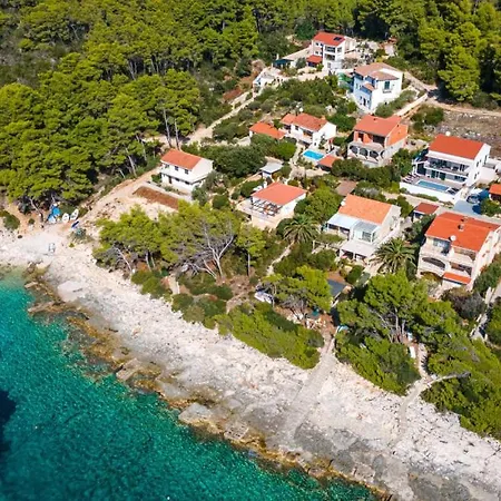 Vila Marinovic By Guide *