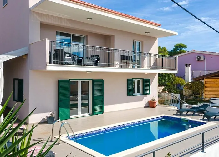 Marinovic By Guide Villa