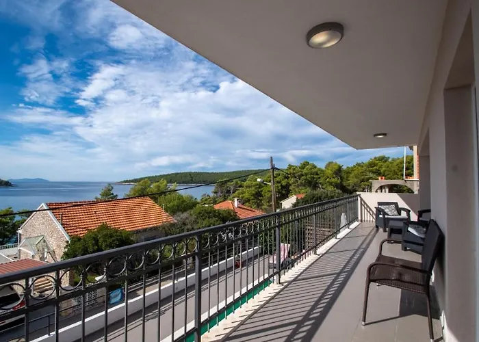 Villa Marinovic By Guide