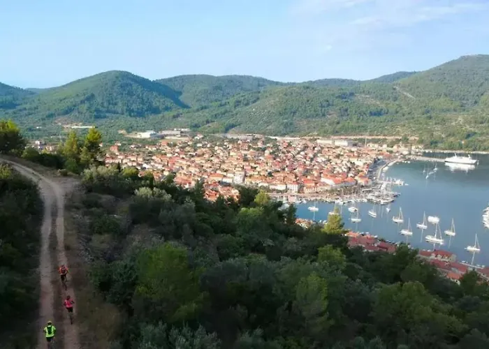 Villa Marinovic By Guide Potirna