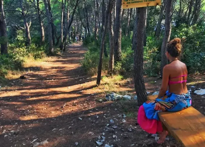 Marinovic By Guide * Potirna